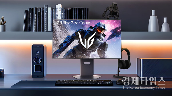 LG 울트라기어 올레드 32GX870A 신제품 /사진= LG전자