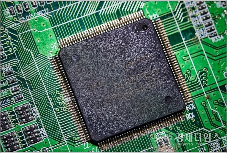 삼성은 이번 AI 팩토리 구축을 국가 제조 생태계의 질적 성장을 견인할 전략으로 보고 있다.