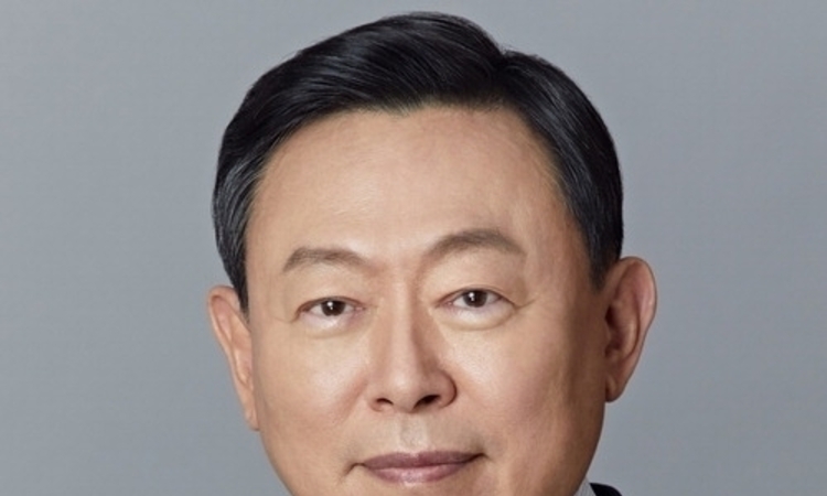 롯데, 임원 연봉 '싹둑'…10곳 중 7곳 허리띠 졸라맸다