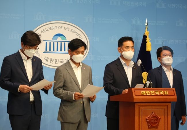 대전 지역 국회의원들이 `K-바이오 랩허브` 성공의 최적지는 대전이라며 유치를 촉구하고 나섰다.