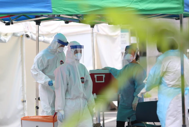 19일 코로나 신규 확진자는 2080명이다.