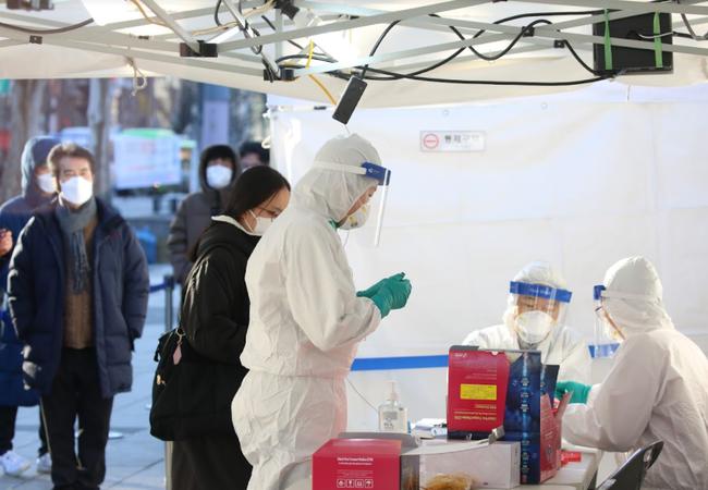 12일 0시 기준 코로나 신규 확진자는 4388명이다.