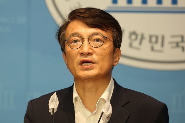 더불어민주당 김의겸 의원(국회 법제사법위원회 · 정보위원회, 비례대표)