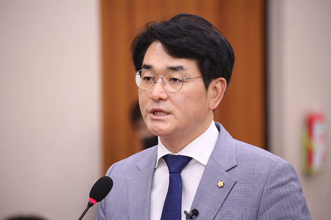 박용진 의원(더불어민주당, 강북 을)이 3월 6일 오전 10시부터 공정거래법 개정안 토론회를 국회의원회관에서 개최한다.