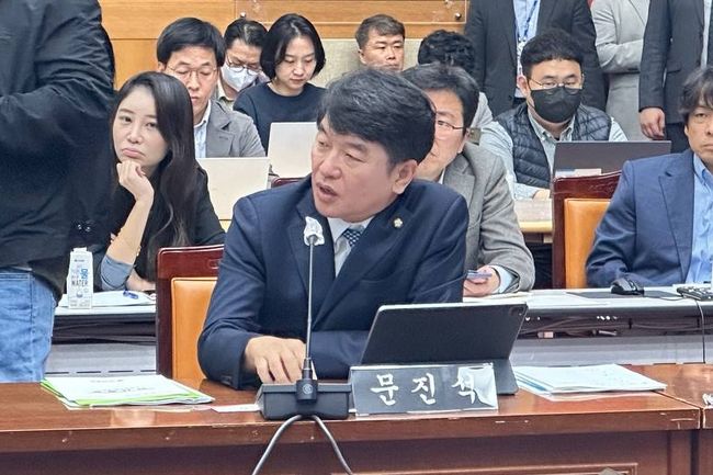 문진석 의원(더불어민주당, 충남 천안갑)