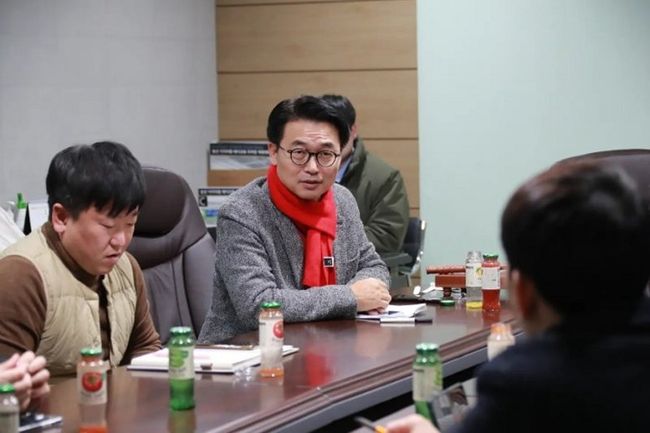 국민의힘 화성시갑 홍형선 후보는 지난 지난 4일 오후 5시 화성시 새솔동에서 열린 `송산그린시티 총연합회 간담회`에 참석해,