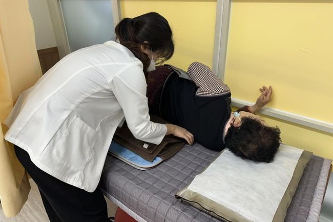 보은군보건소(소장 홍종란)는 지역 장애인의 건강 상태 개선과 자가 건강 관리능력 향상을 위해 장애인 물리치료실을 예약제로 운영하고 있다고 7일 밝혔다.