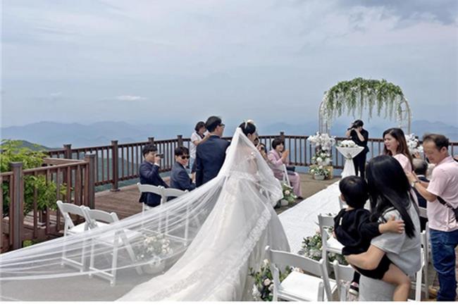 `숲 속 결혼식` 운영 사진자료