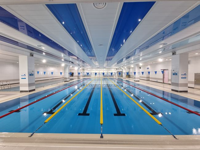 광명시 여성비전센터는 오는 6월 3일부터 서면초 생존수영 교육을 진행한다(비전센터수영장 전경)