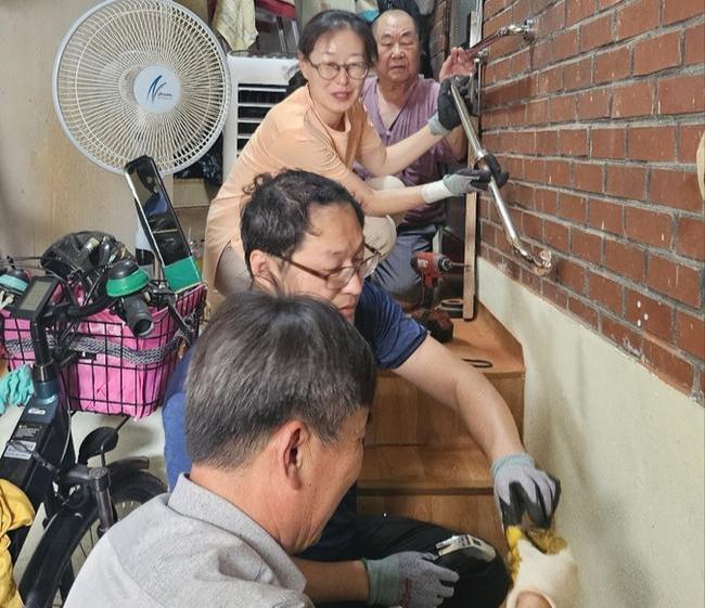 `고령친화도시` 수원, 어르신 존중 · 배려하는 환경 조성한다