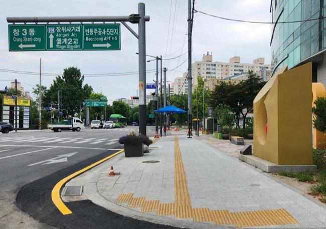 강북구, 보건소 일대 `보행약자 친화거리` 조성 완료