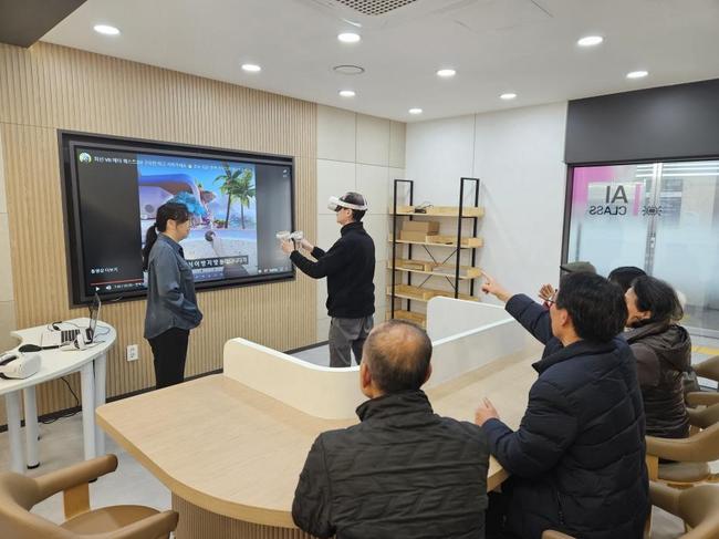 서초 스마트시니어 교육센터, 어르신 디지털 교육의 장으로 재탄생